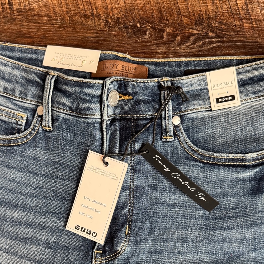 Judy Blue Women's Straight Leg Jeans - Blue - Picture 2 of 8
